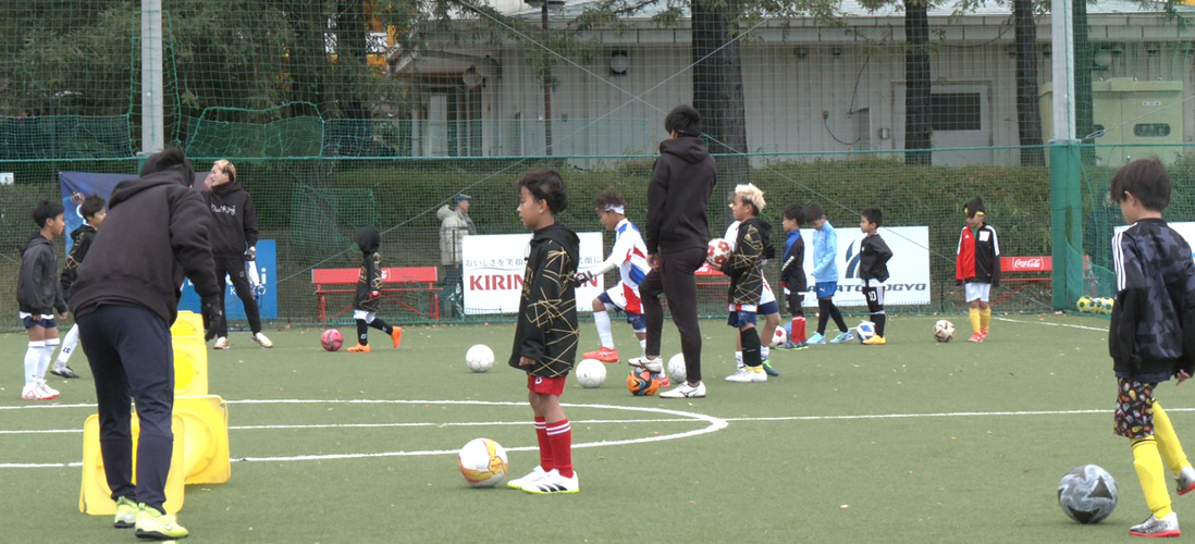 大阪・鶴見で一対一のサッカースクール・ドリブル上達とディフェンス上達の対人強化